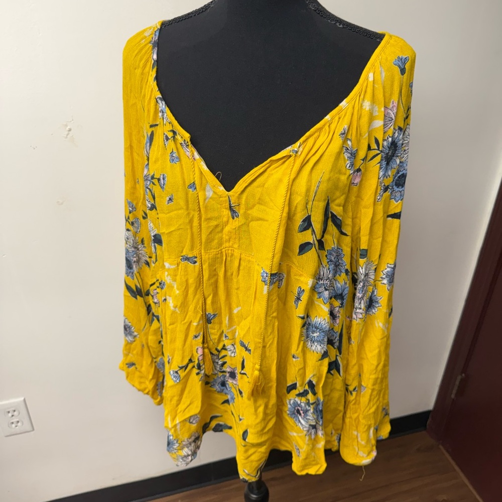 Old Navy Yellow Floral Blouse Size XXL